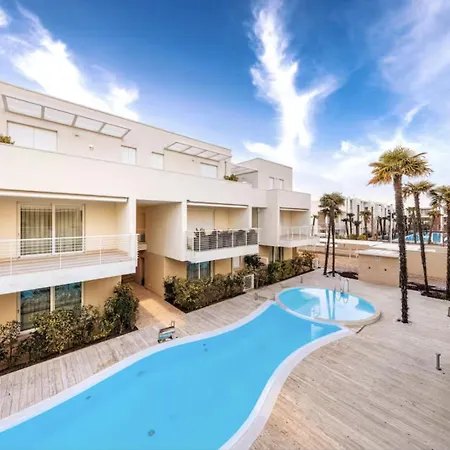 - Elegante Con Piscina * Lido di Jesolo