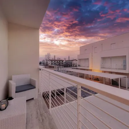 Apartment - Elegante Con Piscina